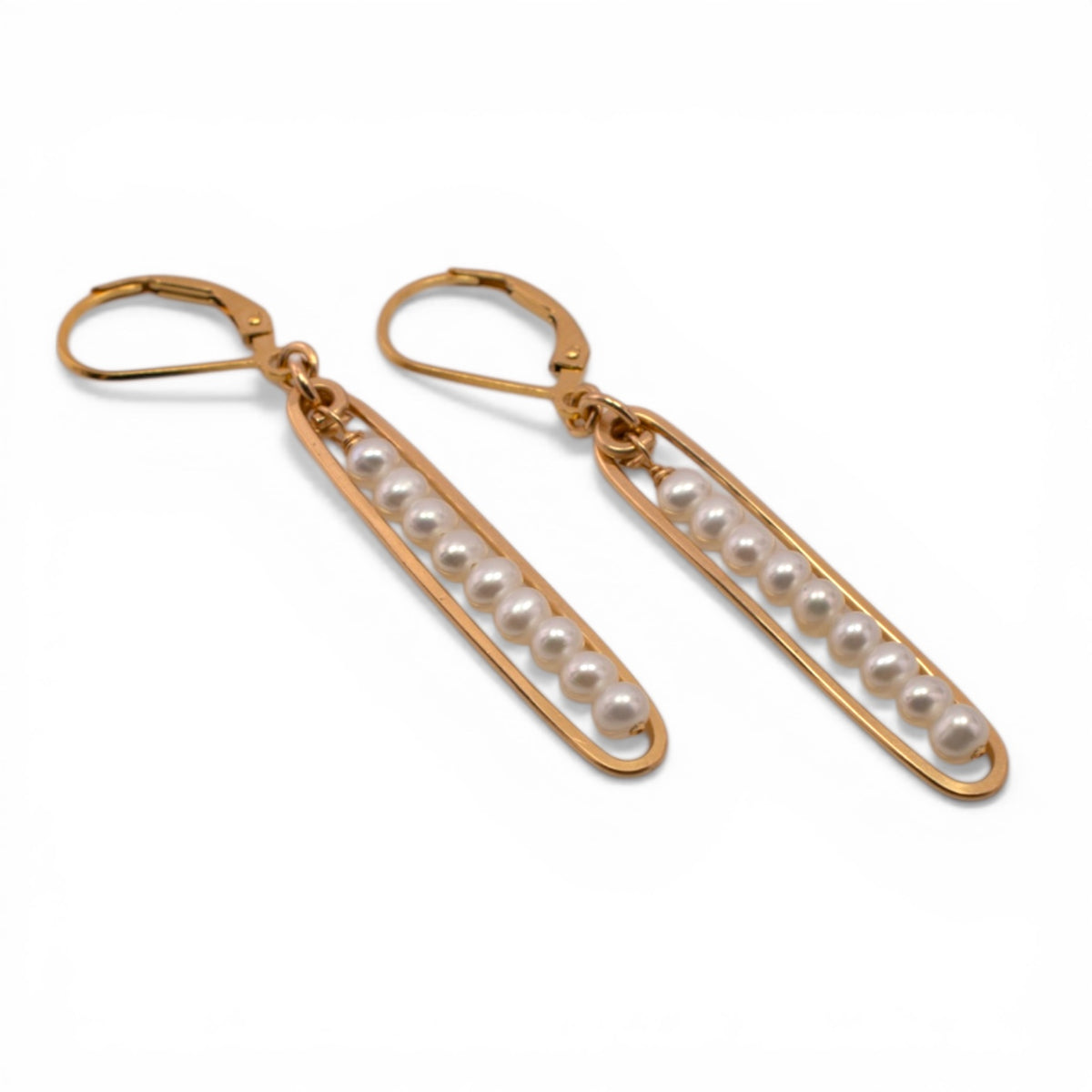 Lyric Earrings (Pearl)