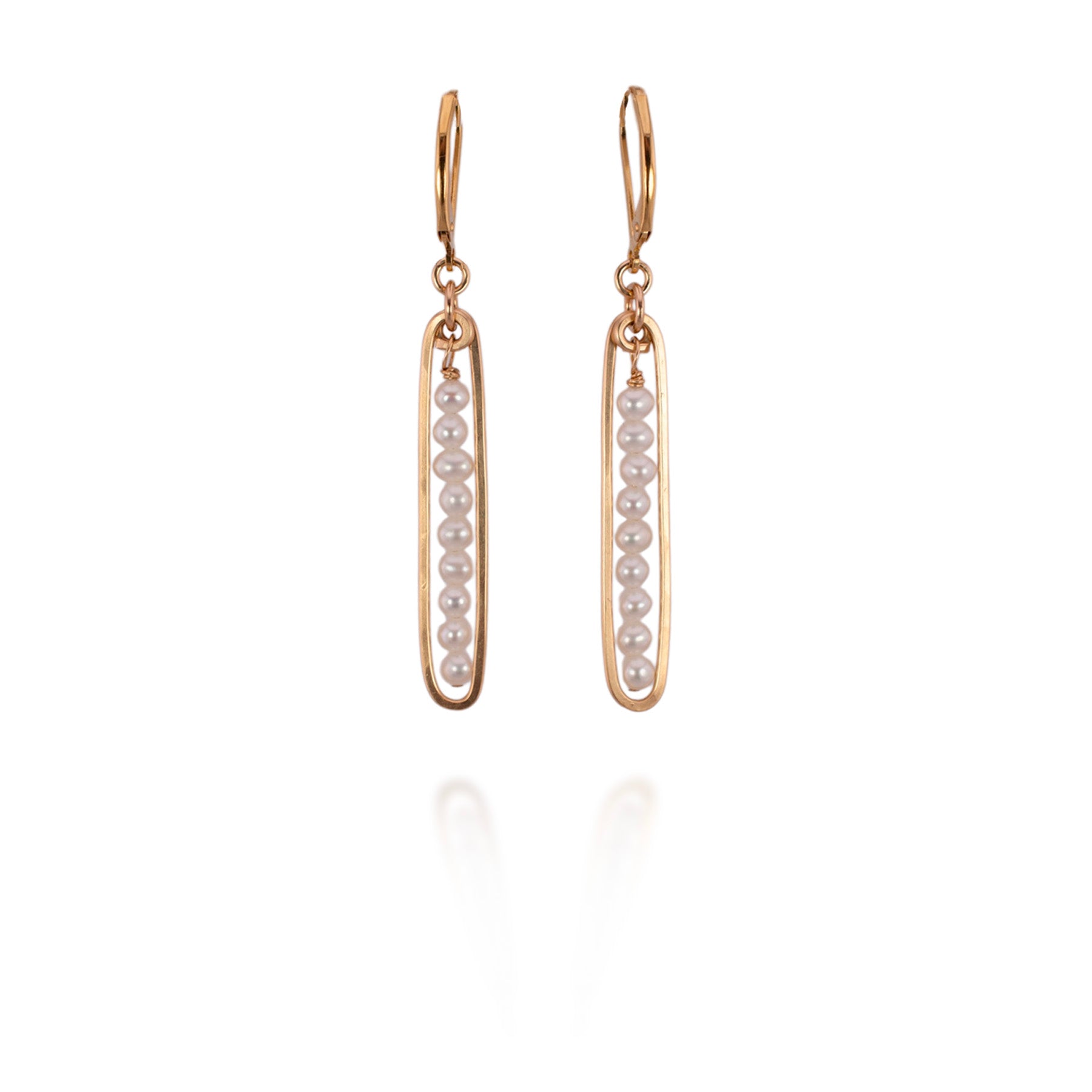 Lyric Earrings (Pearl)